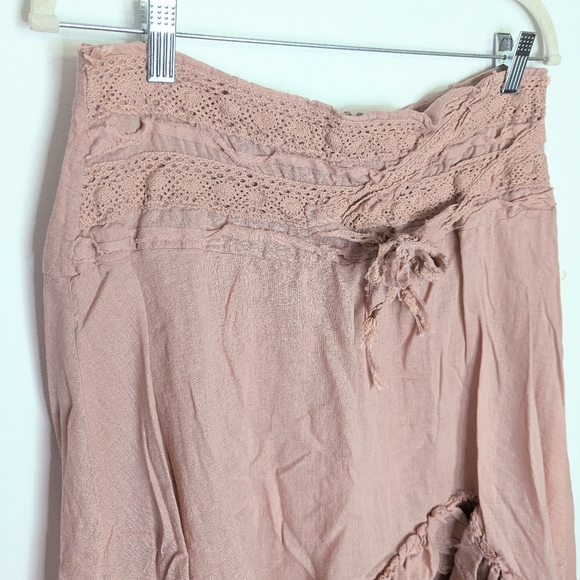 Early 2000s Raggedy Ann Corpse Bride Boho Midi Skirt with Ruffles and Lace - Picture 6 of 11